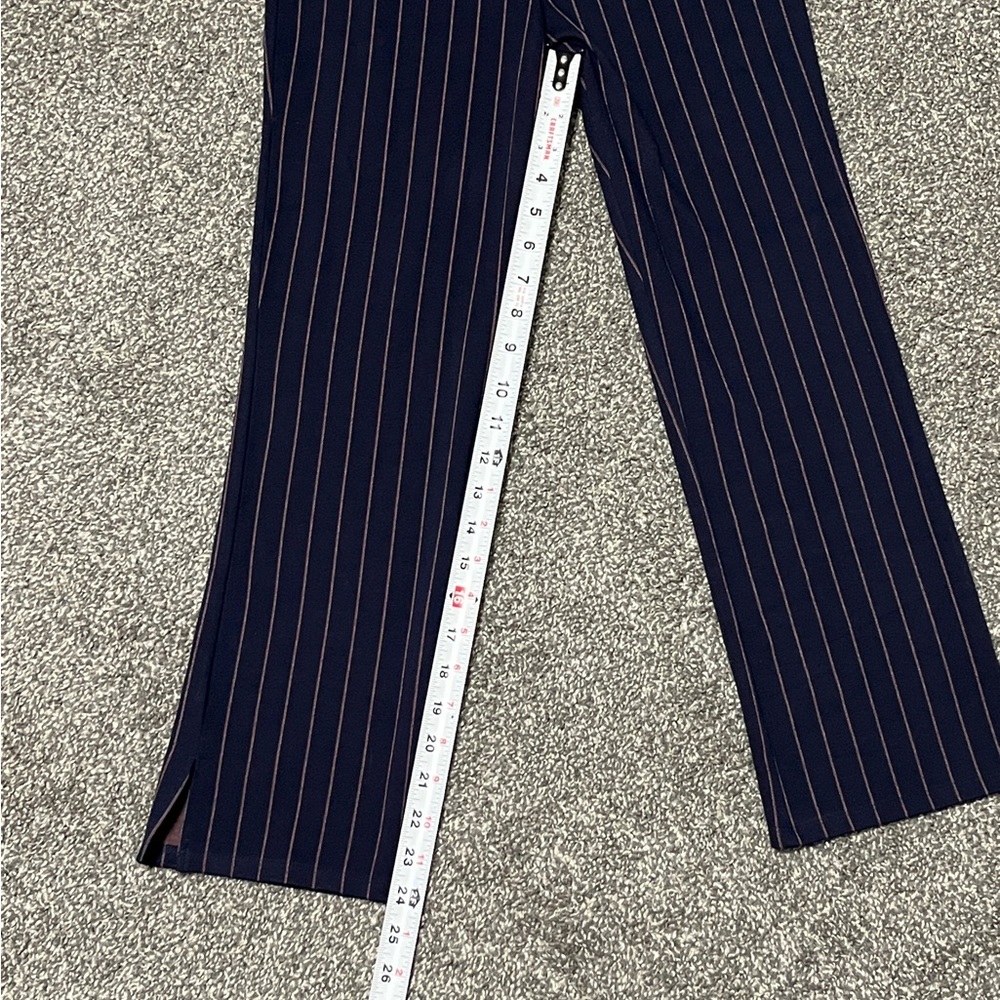 Lysse Navy Blue Striped Cropped Pants Size S - Picture 4 of 9